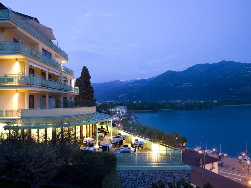 Il Castello Di Lovere Hotell Exteriör bild