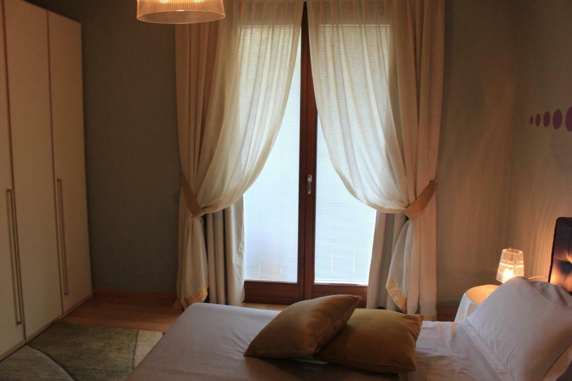 Il Castello Di Lovere Hotell Exteriör bild